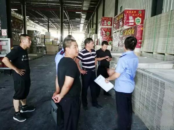 千里“打假”,儿童房健康板雪宝打响捍卫品牌之战!
